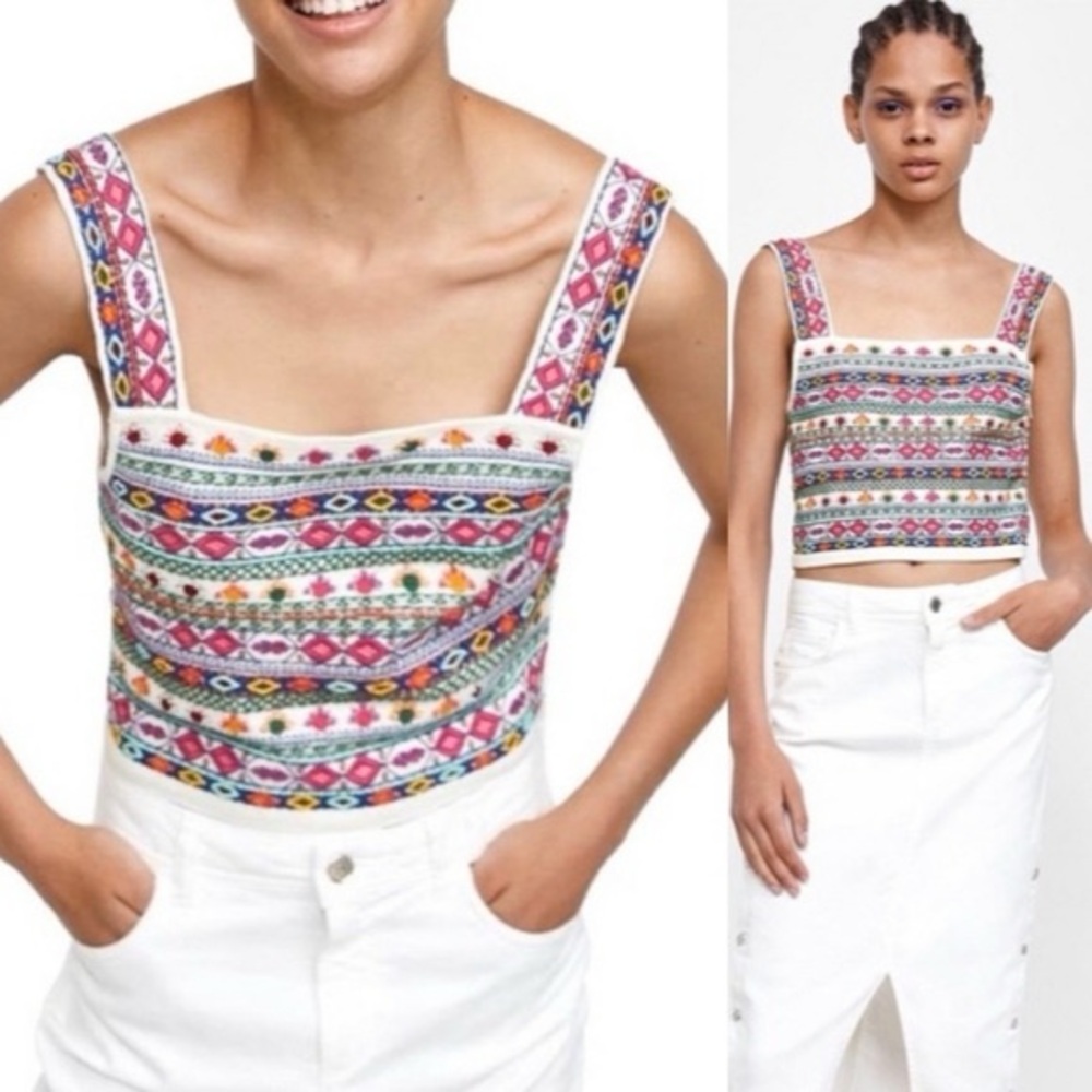 New with Tags Zara size Medium Knit Beaded Embroidered Crop Top